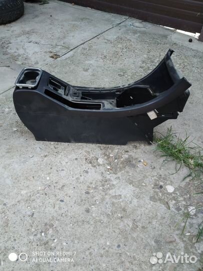 Бардачок между сиденьями чери м11 2013 года хетчбе