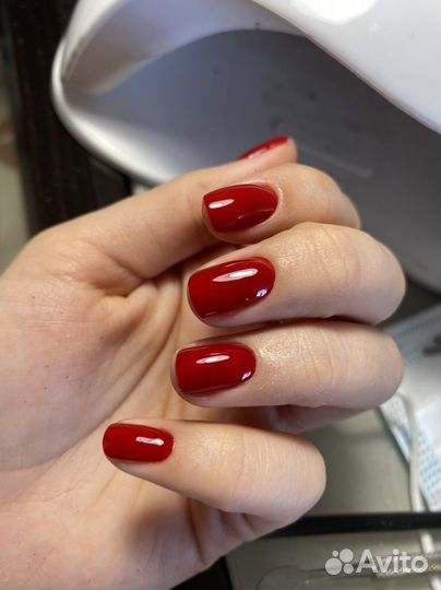 Маникюр с покрытием гель-лаком