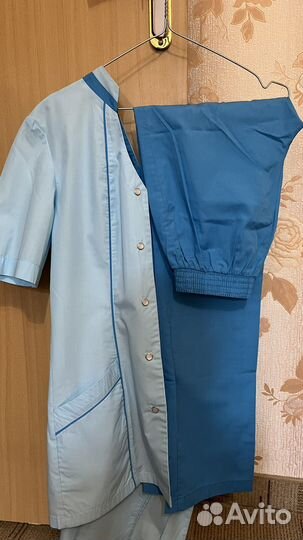 Медицинский костюм женский