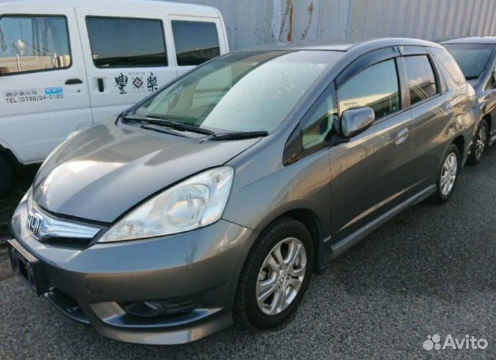 Уголок крыла передний левый Honda Fit Shuttle