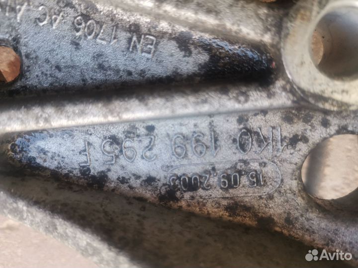 Краштейн рычага октавия а5 левый