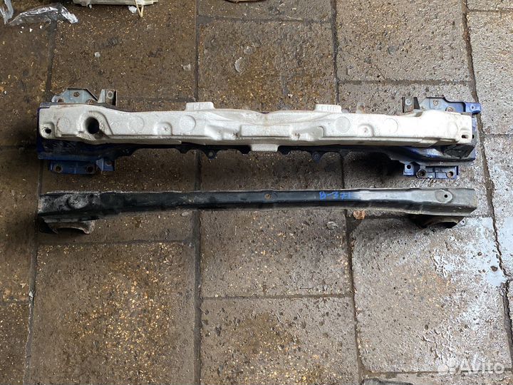 Усилитель переднего бампера Мазда 6GH