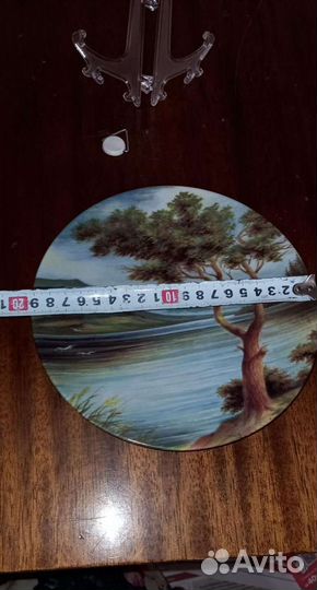 Настенная тарелка и молочники Дулево