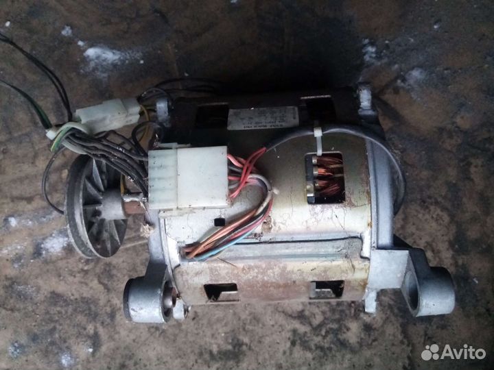 Двигатель мо шкивом