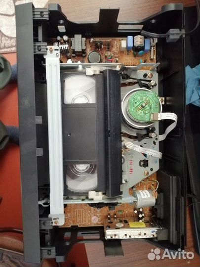 Видеомагнитофон samsung SVR-240B