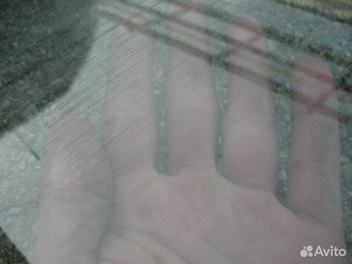 Стекло двери седан Nissan Almera N16