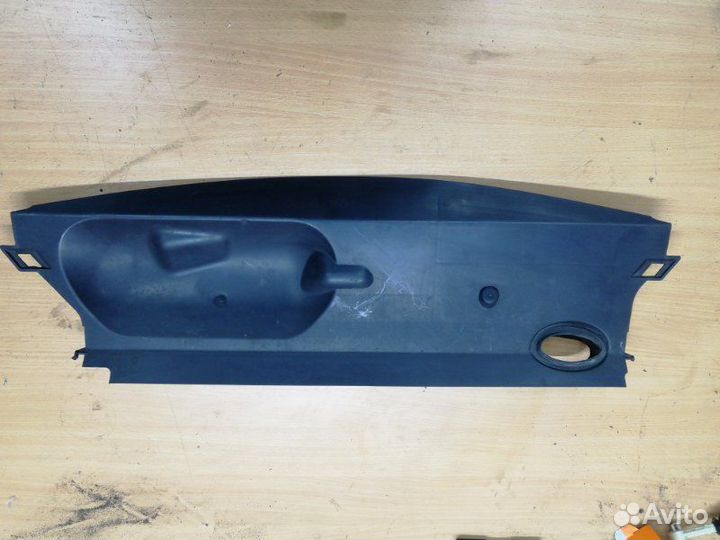 Воздуховод радиатора перед. Renault Megane 3