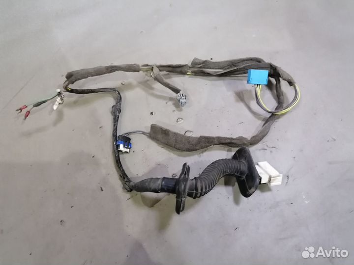 Проводка двери передняя левая Renault Megane II