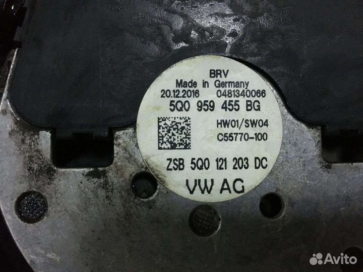 Диффузор вентилятора Skoda Octavia A7 1.8