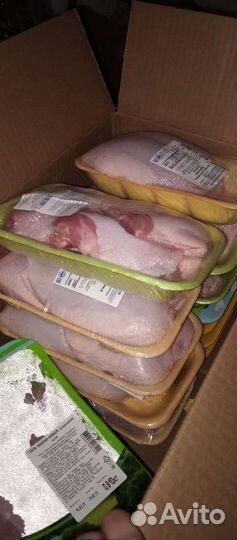 Корм животным хлеб мясные изделия курица