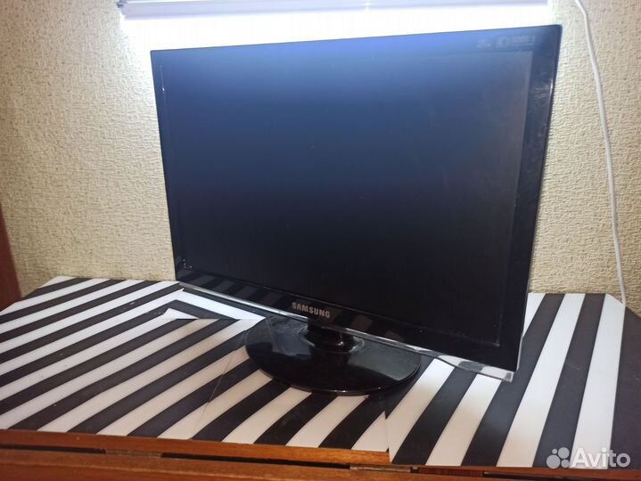 Монитор Samsung syncmaster 953 BW 75гц