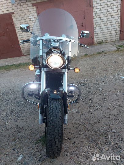 Suzuki boulevard m50