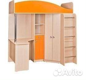Детская кровать чердак со столом и шкафом