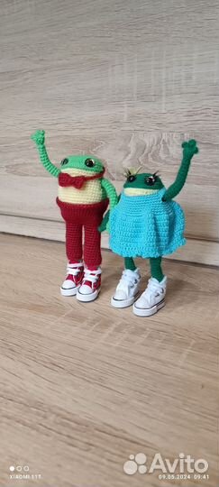 Лягушата ручная работа. Вязаные лягушки