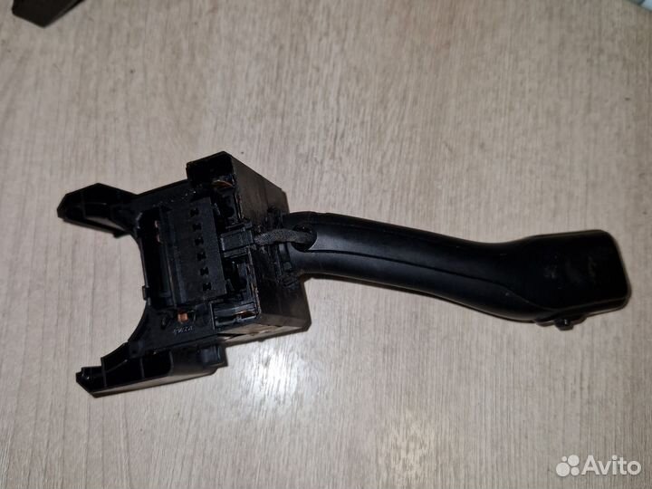 Переключатель стеклоочистителей Audi A6 C5 без бор