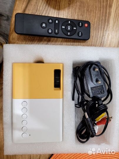 Проектор LED projector