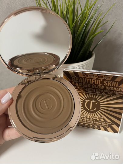 Charlotte Tilbury кремовый бронзер