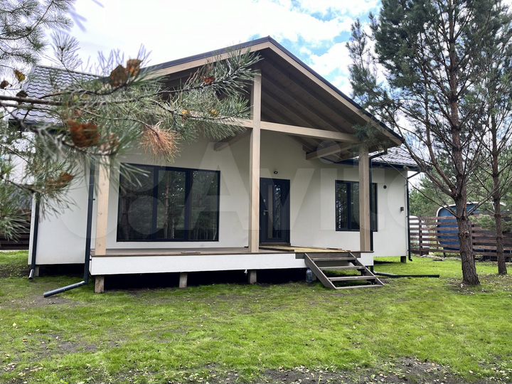 Коттедж 100 м² на участке 7,9 сот.