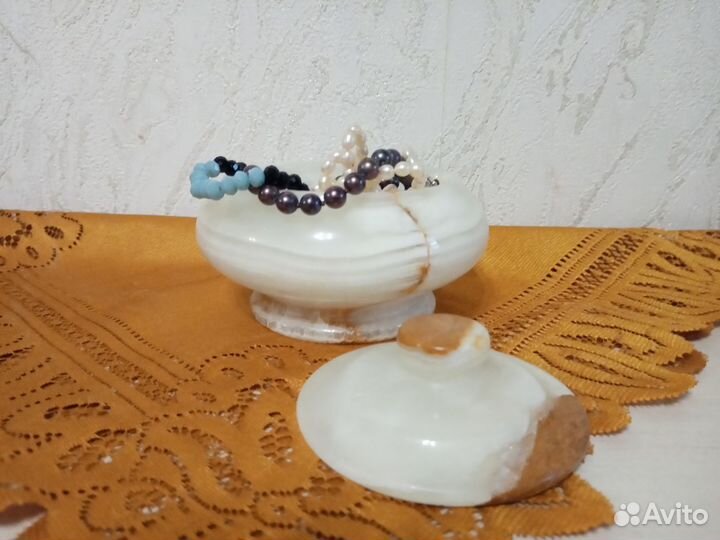 Шкатулка из оникса