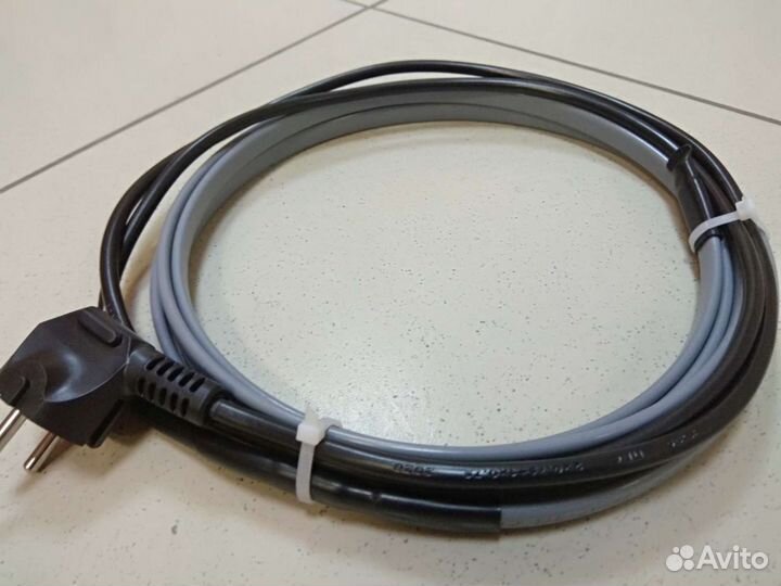 Греющий кабель/Обогрев трубы