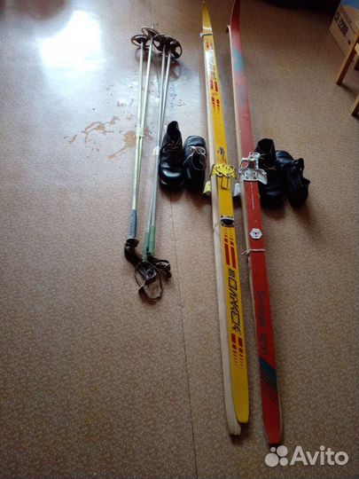 Лыжи с ботинками СССР