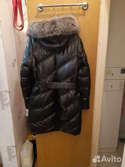 Кожаное женское пальто
