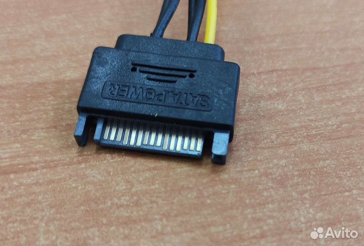 SATA кабель. Переходники molex/sata, SATA/6 pin