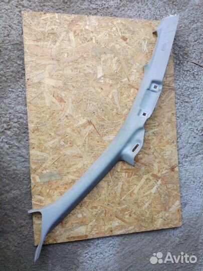 Обшивка салона передняя левая Audi A8 D4 long 4.2