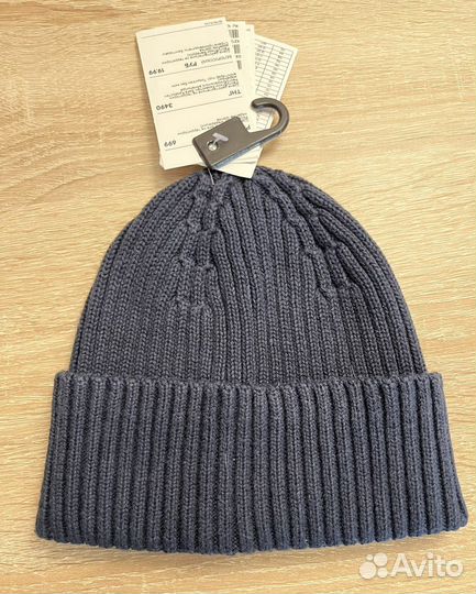 Шапка детская новая HM 104/122 р