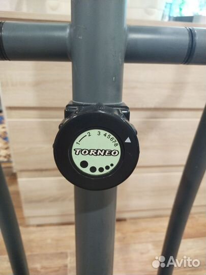 Эллиптический тренажер torneo
