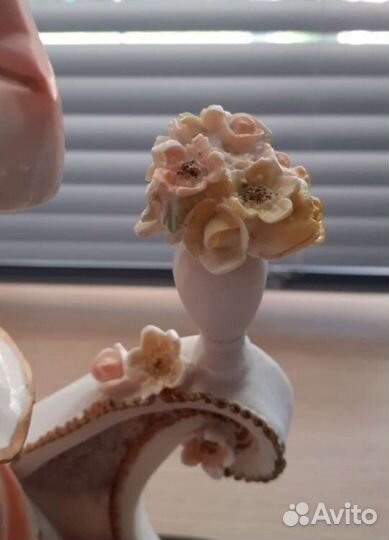 Статуэтка большая