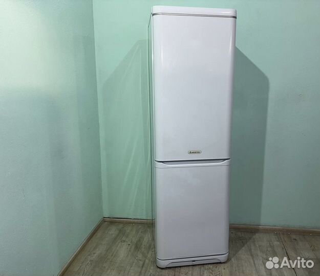 Холодильник hotpoint ariston бу