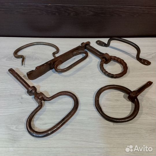 Старинные кованые ручки