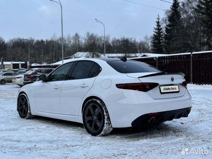 Alfa Romeo Giulia 2.0 AT, 2016, 110 000 км