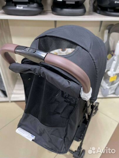 Новая маленькая, ультра лёгкая коляска Action