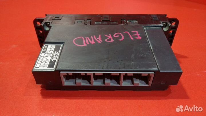 Блок управления климат-контролем Nissan Elgrand