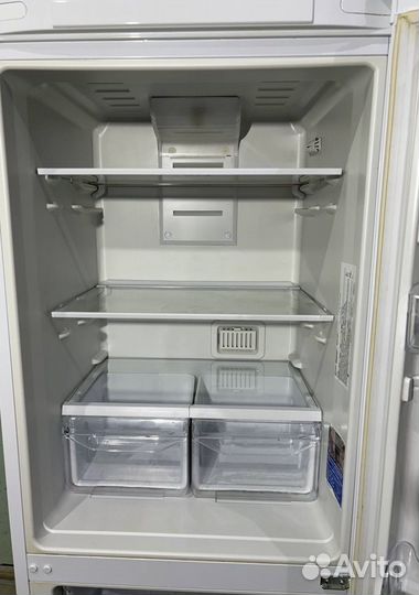 Холодильник indesit by