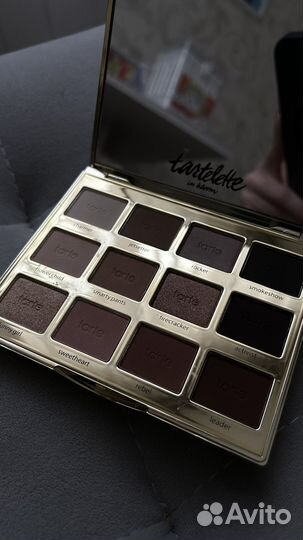 Палитра теней tarte