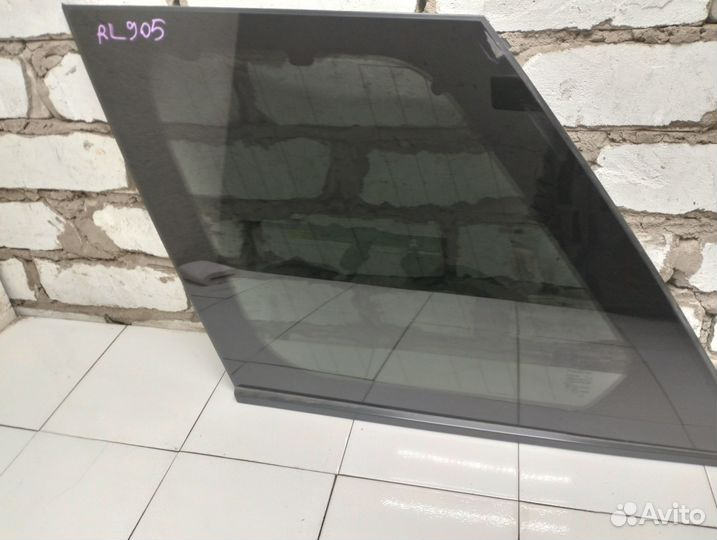Стекло кузовное глухое Range Rover Sport