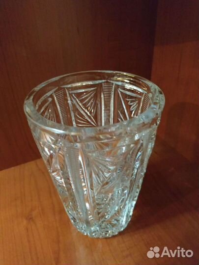 Небольшая хрустальная ваза 14 см