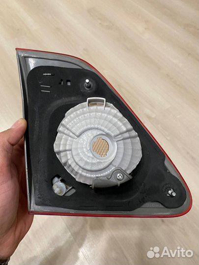 Фонарь задний правый внутренний corolla e150