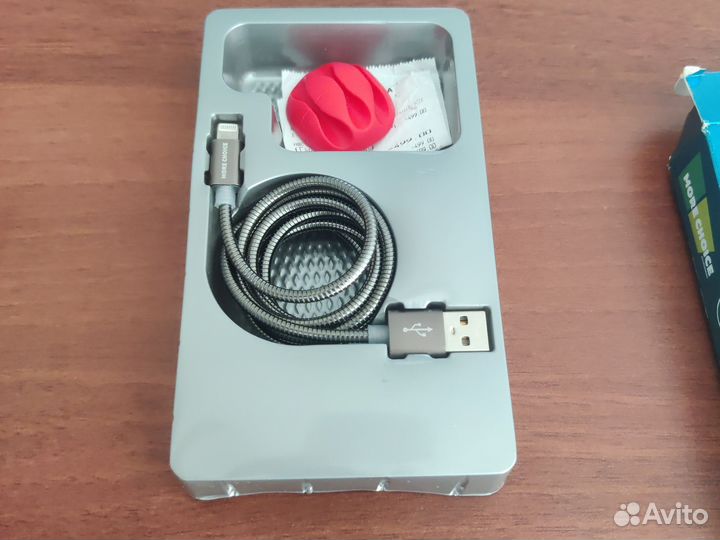 Зарядка на iPhone