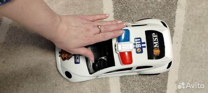 Полицейская машина