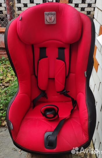 Автомобильное кресло