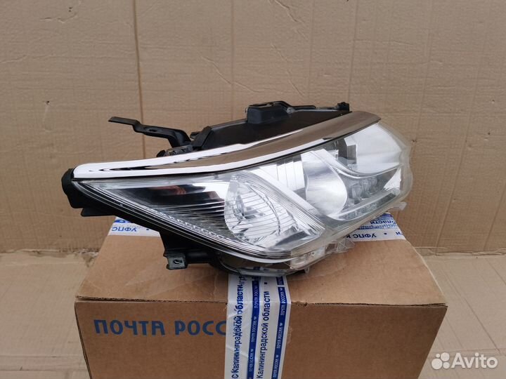 Toyota Camry V 55 фара передняя правая оригинал
