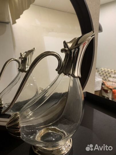 Винтаж Декантер Утка.Молочное стекло. антик