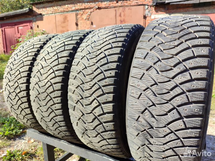 Dunlop SP Winter Ice 03 235/45 R18