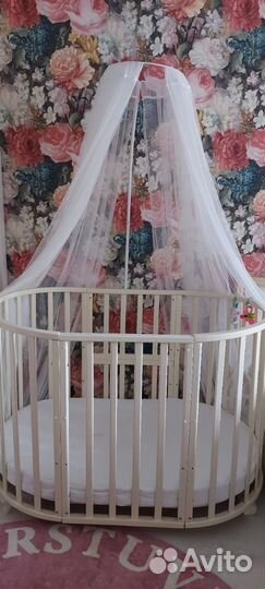 Детская кроватка с маятником круглая овальная