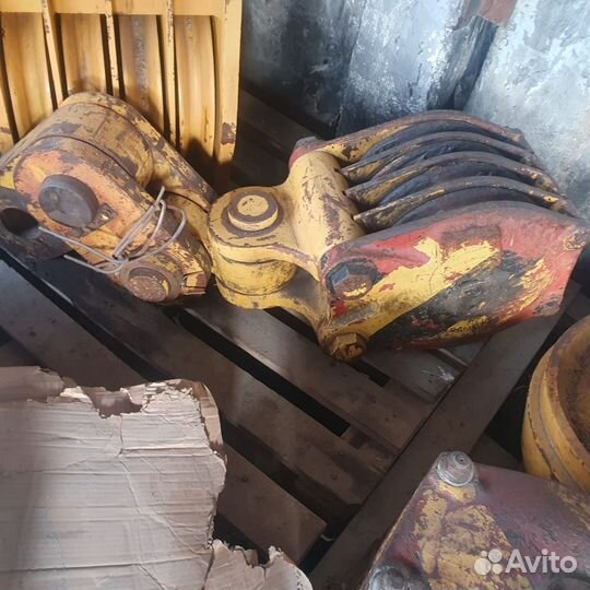 Гак,крюк,полиспаст на D355