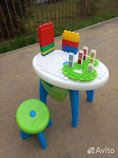 Детский стол с конструктором развивающий игровой